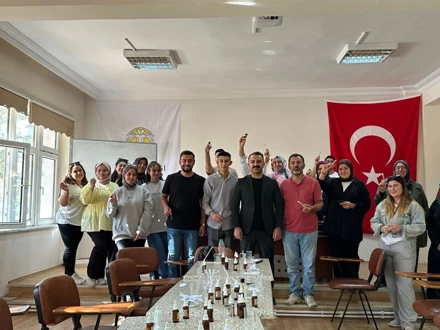 Tıbbi ve Aromatik Bitkiler Bölümümüzde Parfüm Workshop Çalışması